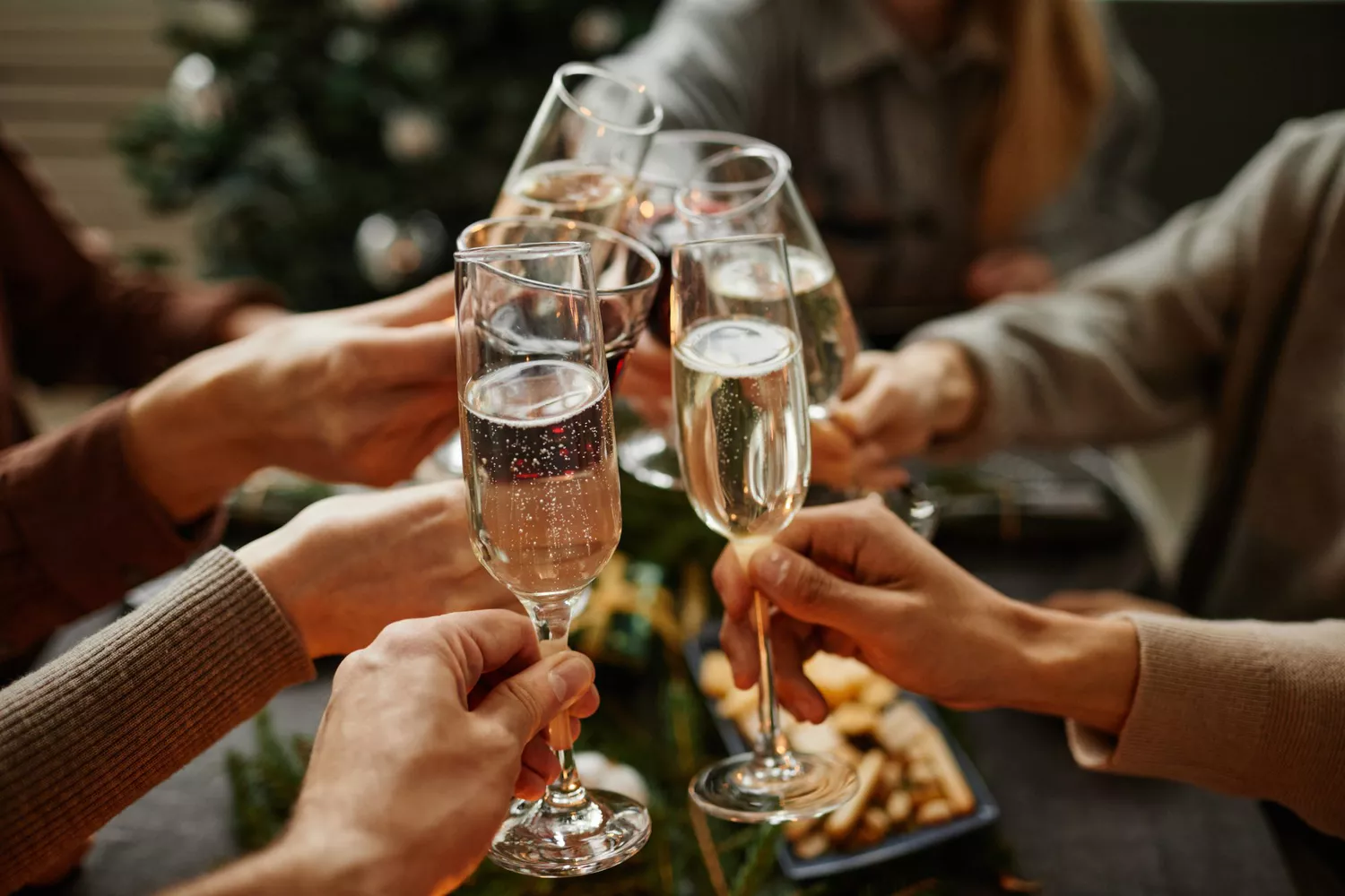 The Fastest Way to Chill Champagne and Other Sparkling Wines